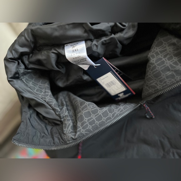 NWT - Reebok Men’s Thermowarm+Graphene Technology Padded Quarter Zip Jacket- XXL - Picture 8 of 12
